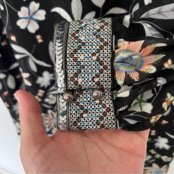 Equal Black Floral Long Sleeve Flowy Sequin Cuffs Shift Dress - Picture 6 of 11